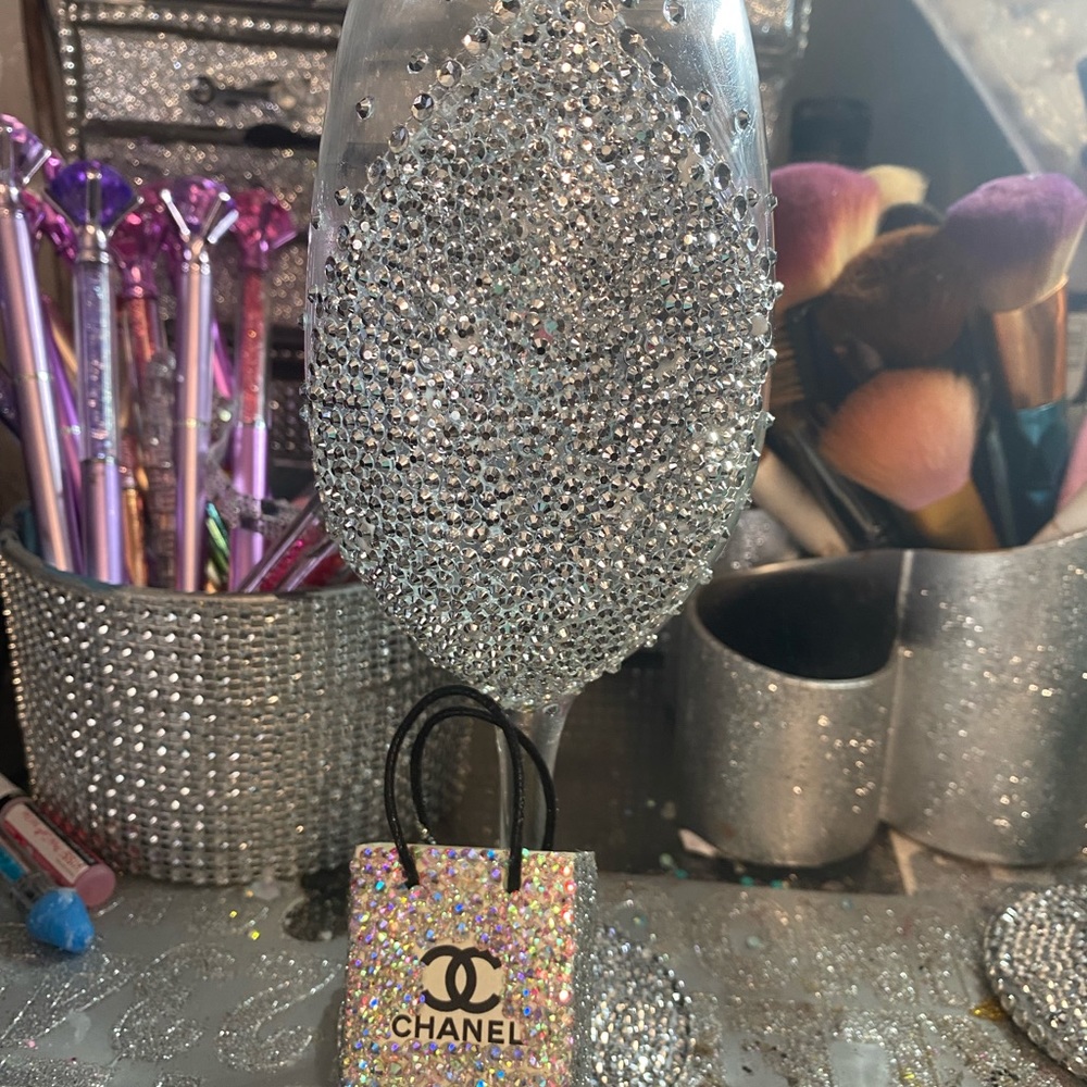 Silver wine glasses with decorative bag